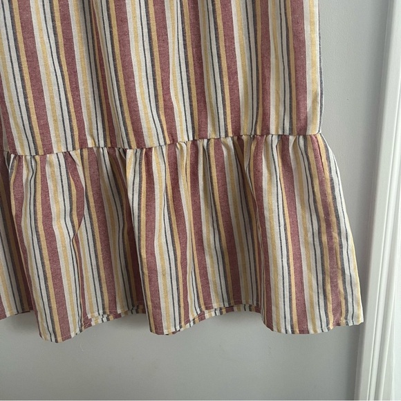 Elegant Striped Midi Dress - Picture 2 of 5